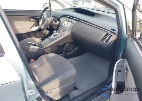 2015 Toyota Prius Two z USA, uszkodzony, nr VIN JTDKN3DU7F2004259